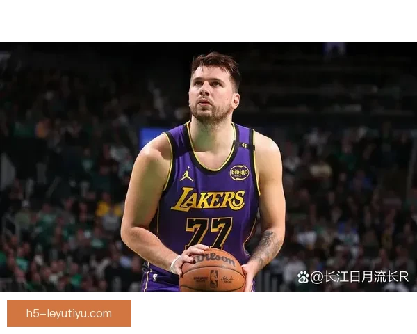 湖人逆转未果负快船东契奇闪耀